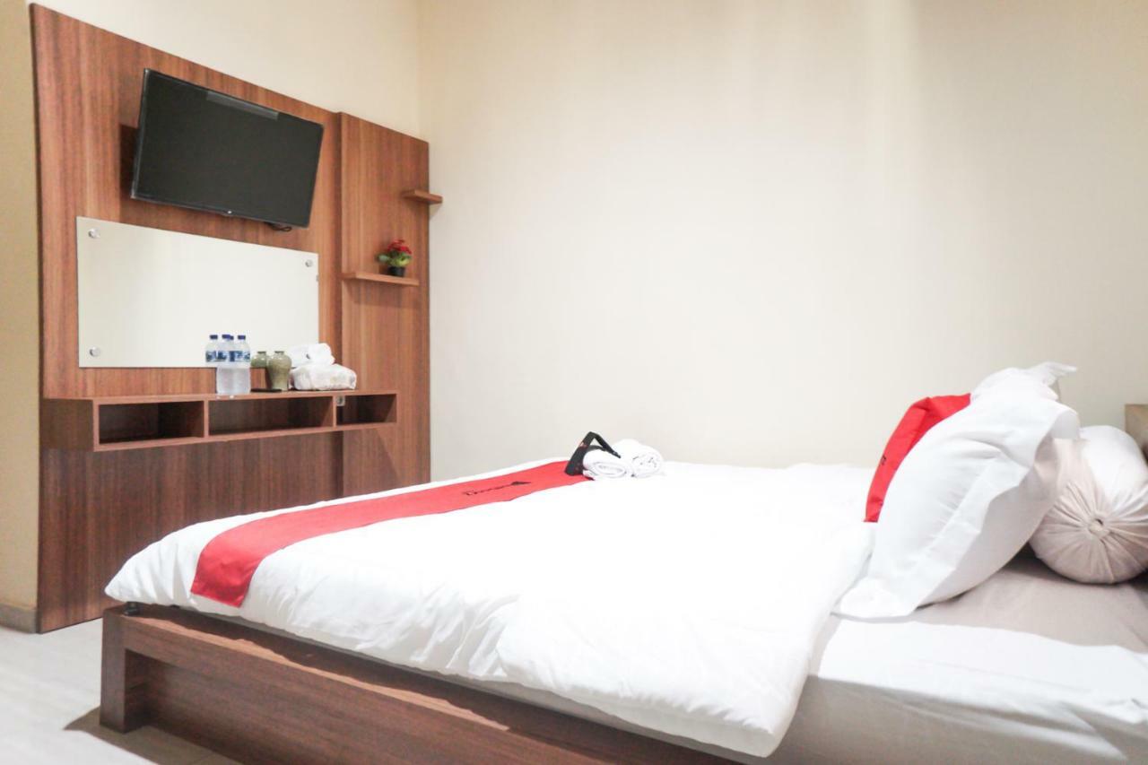 Reddoorz Syariah Near Exit Tol Malang Otel Dış mekan fotoğraf