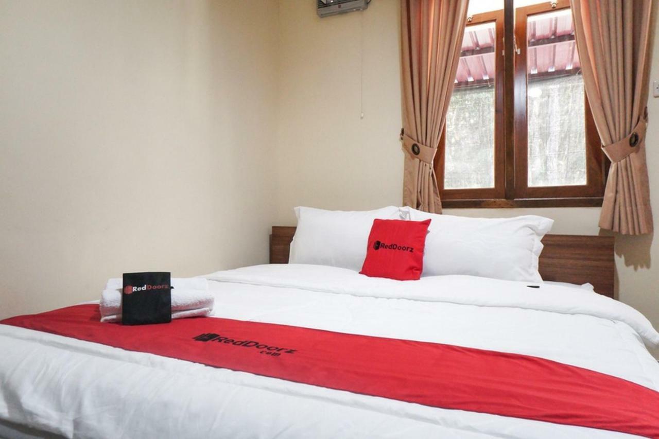 Reddoorz Syariah Near Exit Tol Malang Otel Dış mekan fotoğraf